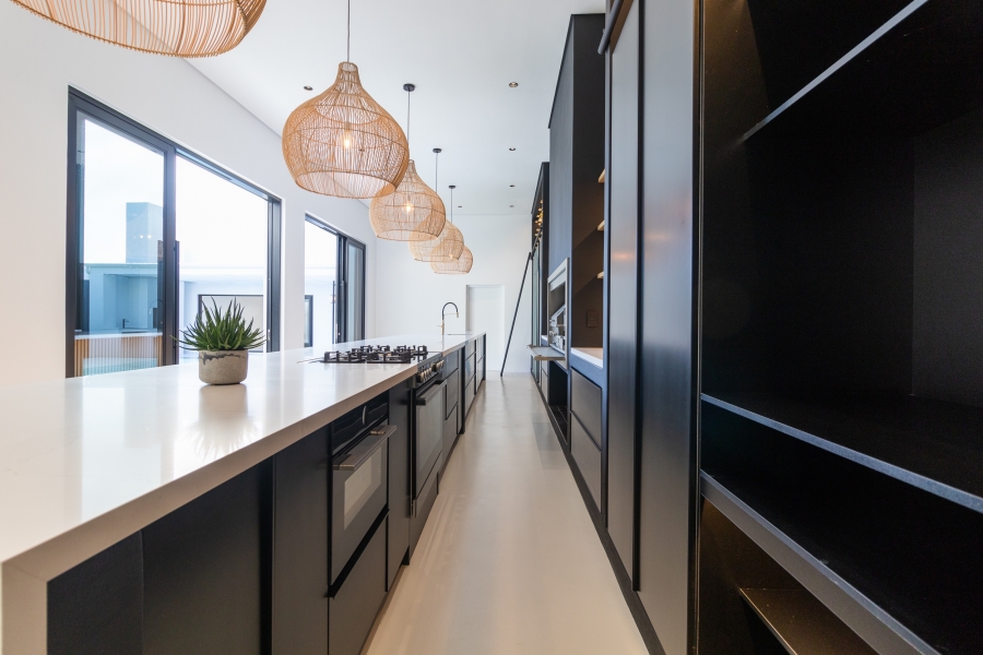 6 Bedroom Property for Sale in Yzerfontein Western Cape